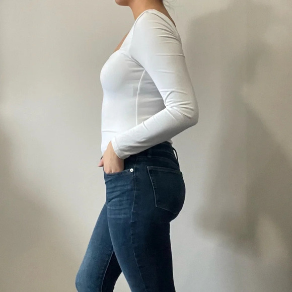 ⚪ Aritzia  Babaton Women’s Contour Squareneck Longsleeve Bodysuit Size Large ⚪ - Picture 3 of 12